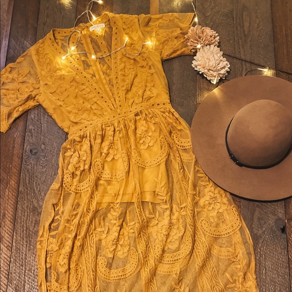 Honey Punch Pants - Mustard Lace Romper
